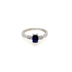 40457 14K WHITE GOLD .12CT DIAMOND SAPPHIRE EMERALD CUT CENTER RING