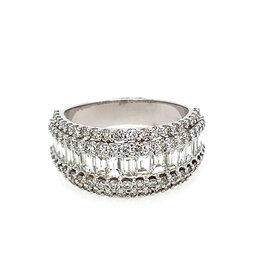 40485 14K WHITE GOLD 2.52TCW DIAMOND BAGUETTE CENTER AND DOUBLE ROW ROUND BORDER RING