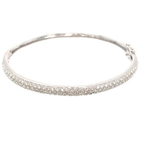 20490 14K WHITE GOLD .65TCW DIAMOND PAVE BANGLE BRACELET