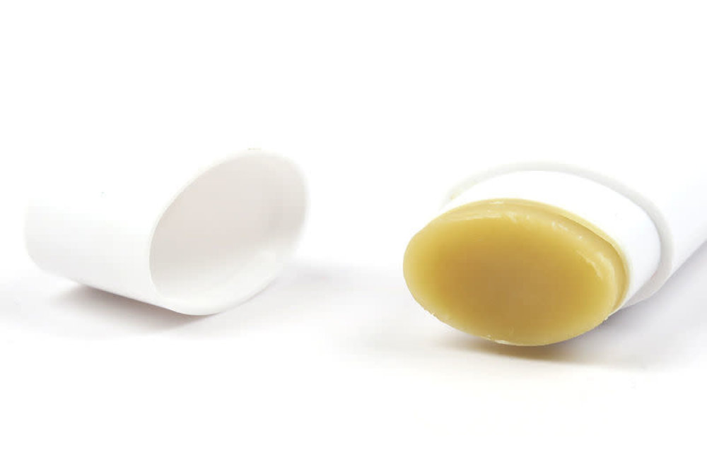 Hareline's Low Tack Wax Travel Oval Tube