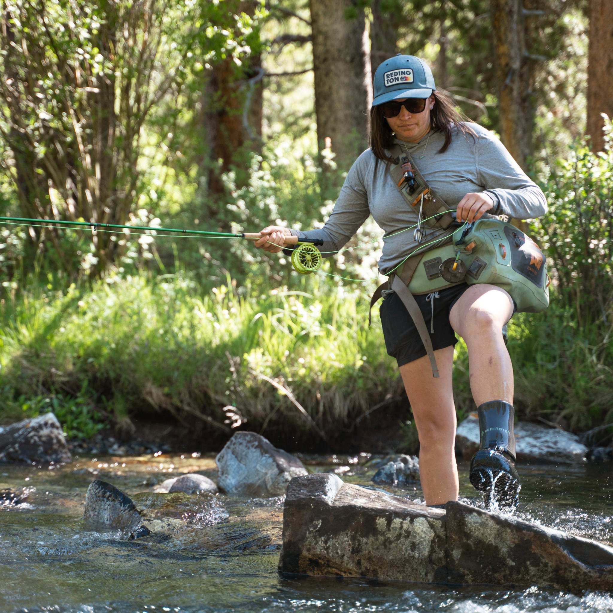 Redington Women's Wet Wading Socks - Salmon River Fly Box