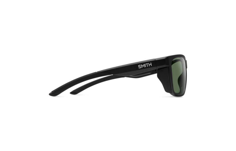 Smith Longfin Sunglasses - Matte Black || ChromaPop Polarized Gray Green