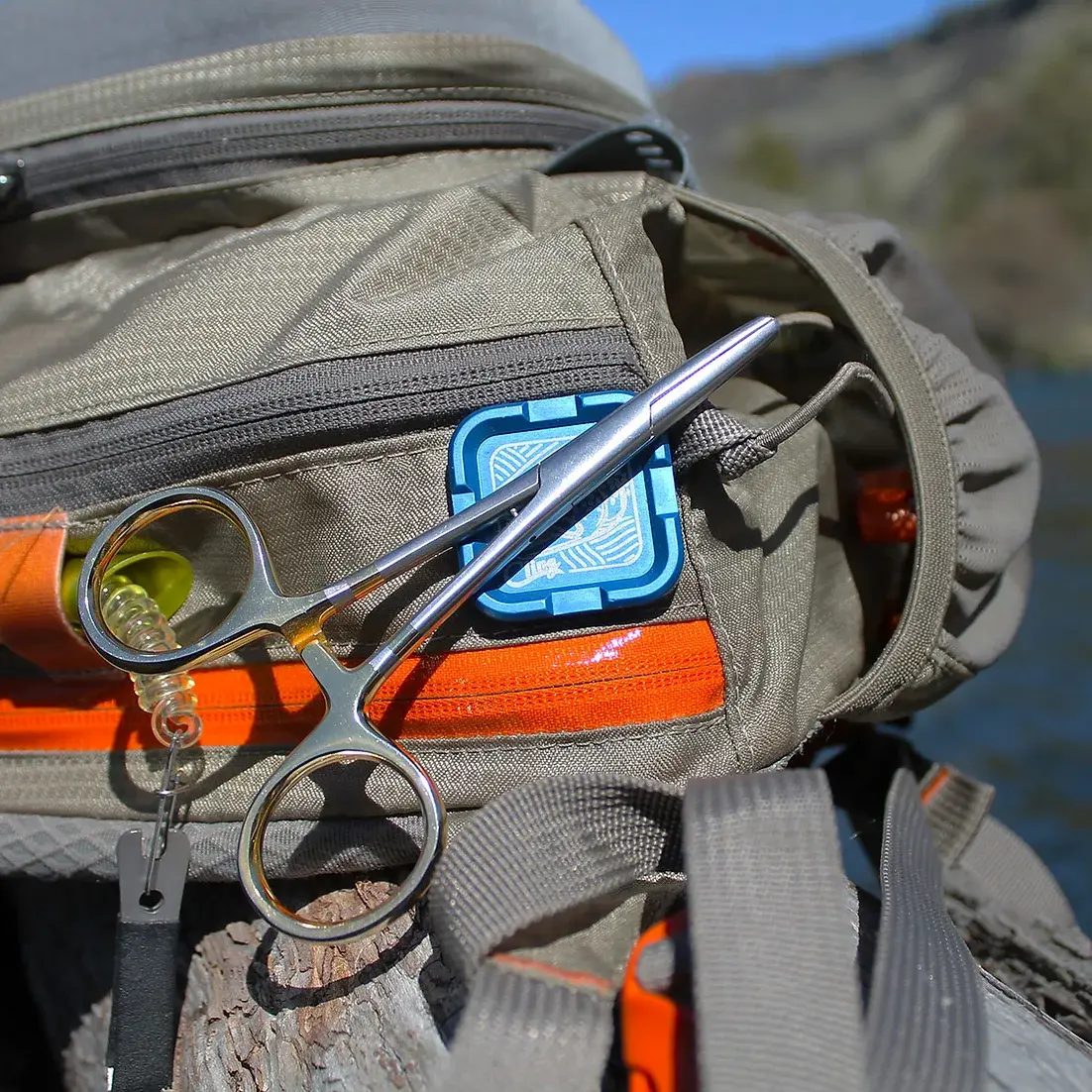 Cling Mag Grab™ Mini Magnet