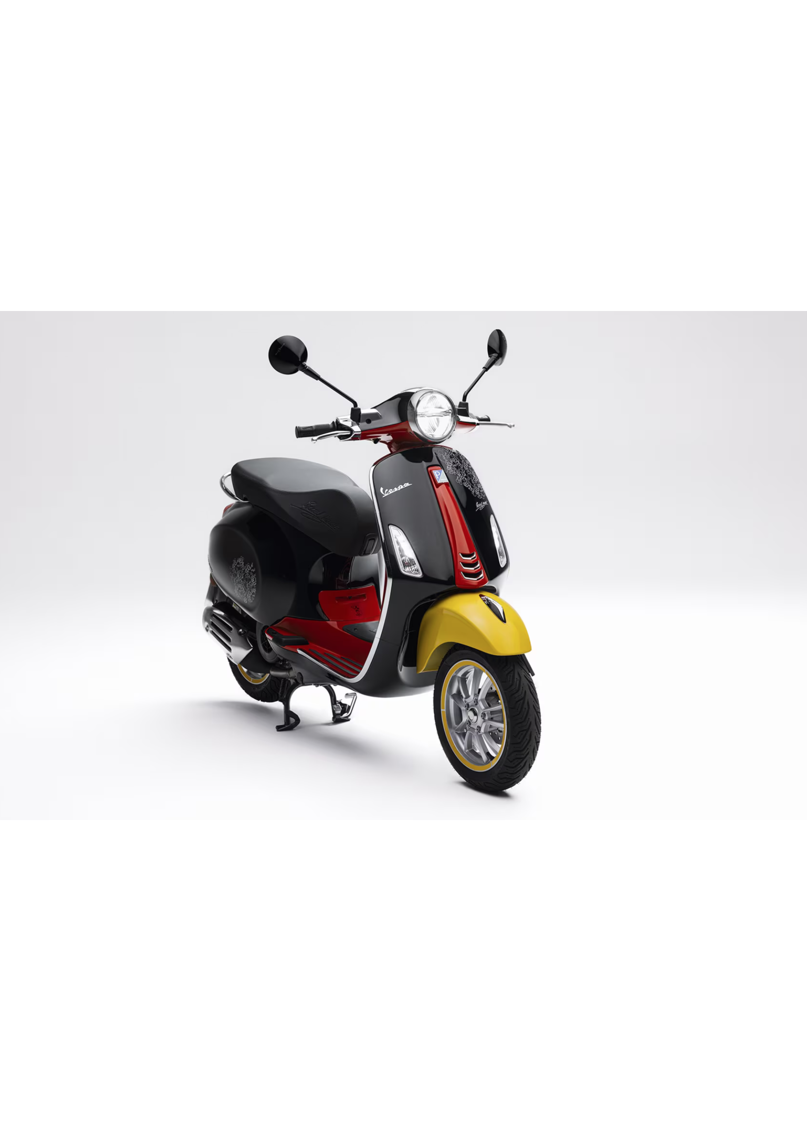 Vehicles 2023 Primavera 50 Vespa + Disney 100th Anniversary Limited Edition