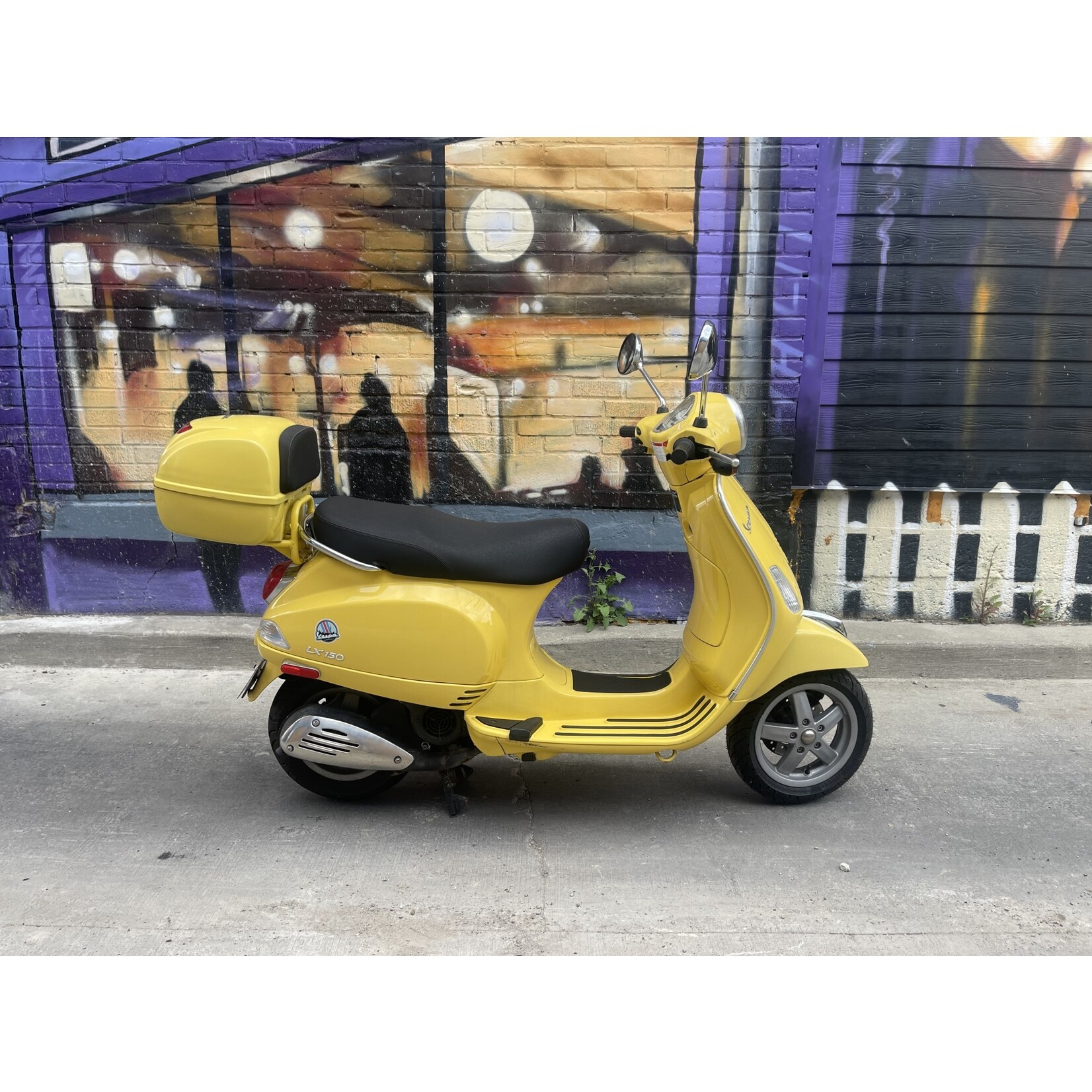 (SOLD) 2007 Vespa LX150 Yellow w/13596km