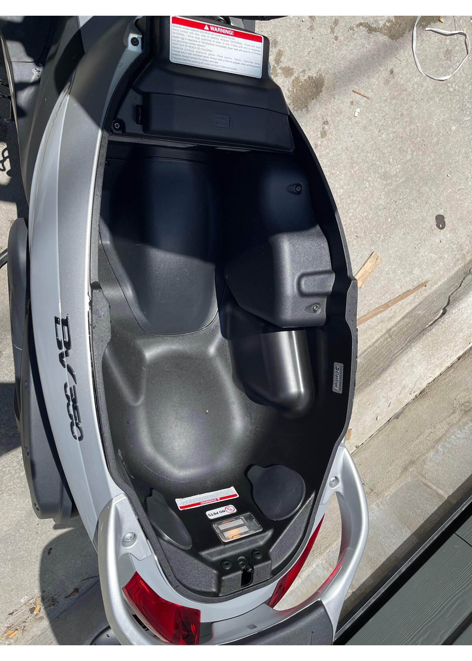 (SOLD) 2021  Piaggio BV350 Grey w/8km