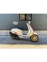 (SOLD) 2021 Vespa Sprint 150 Racing 60's White w/4759km