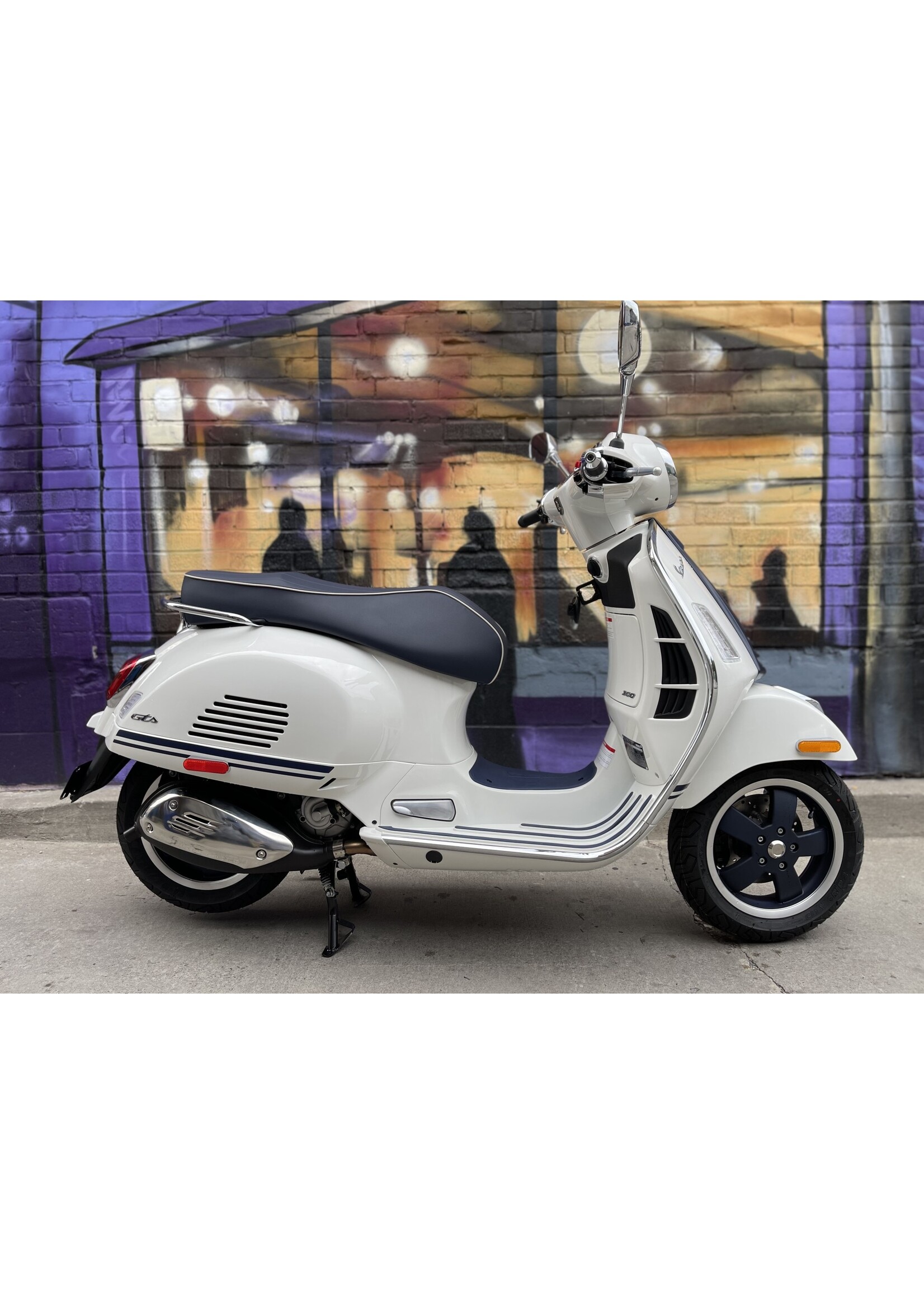 2024 Vespa GTS 300 HPE Yacht Club Monaco Special Edition