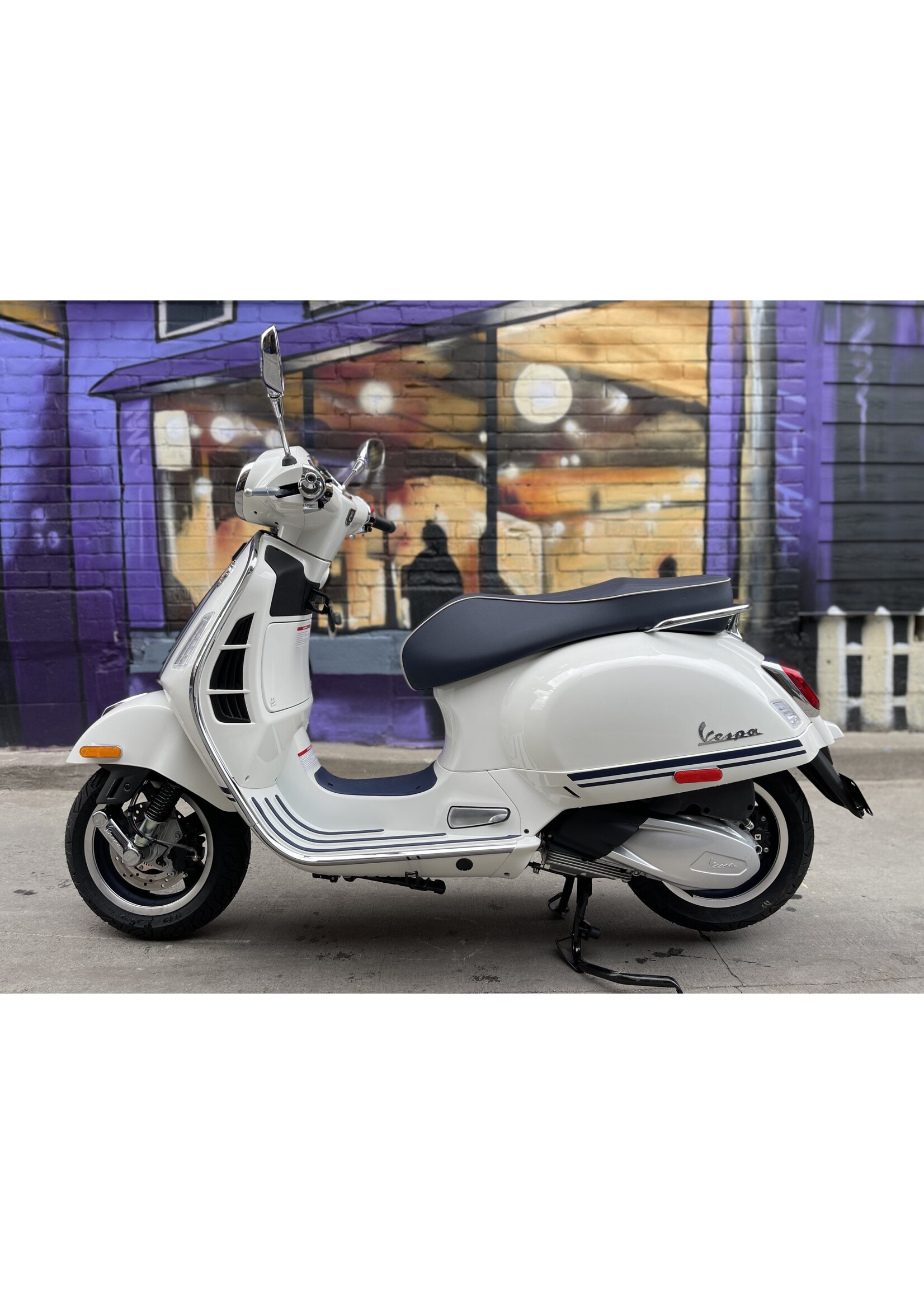 2024 Vespa GTS 300 HPE Yacht Club Monaco Special Edition