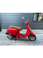 (SOLD) 2017 Vespa Sprint 150 red w/6331km