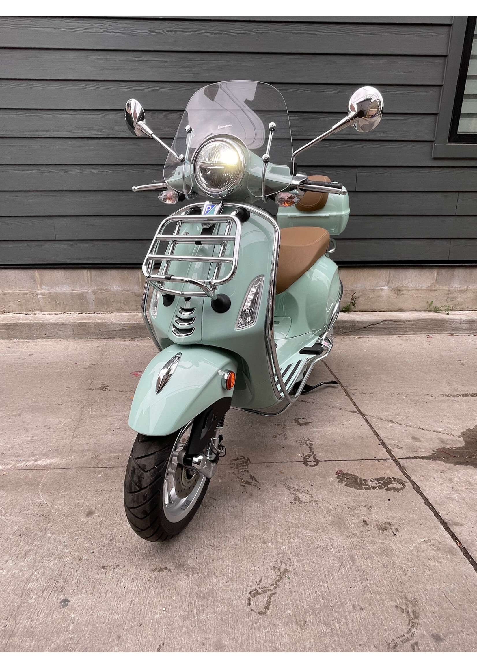 2022 Vespa Primavera 150 Verde w/116km