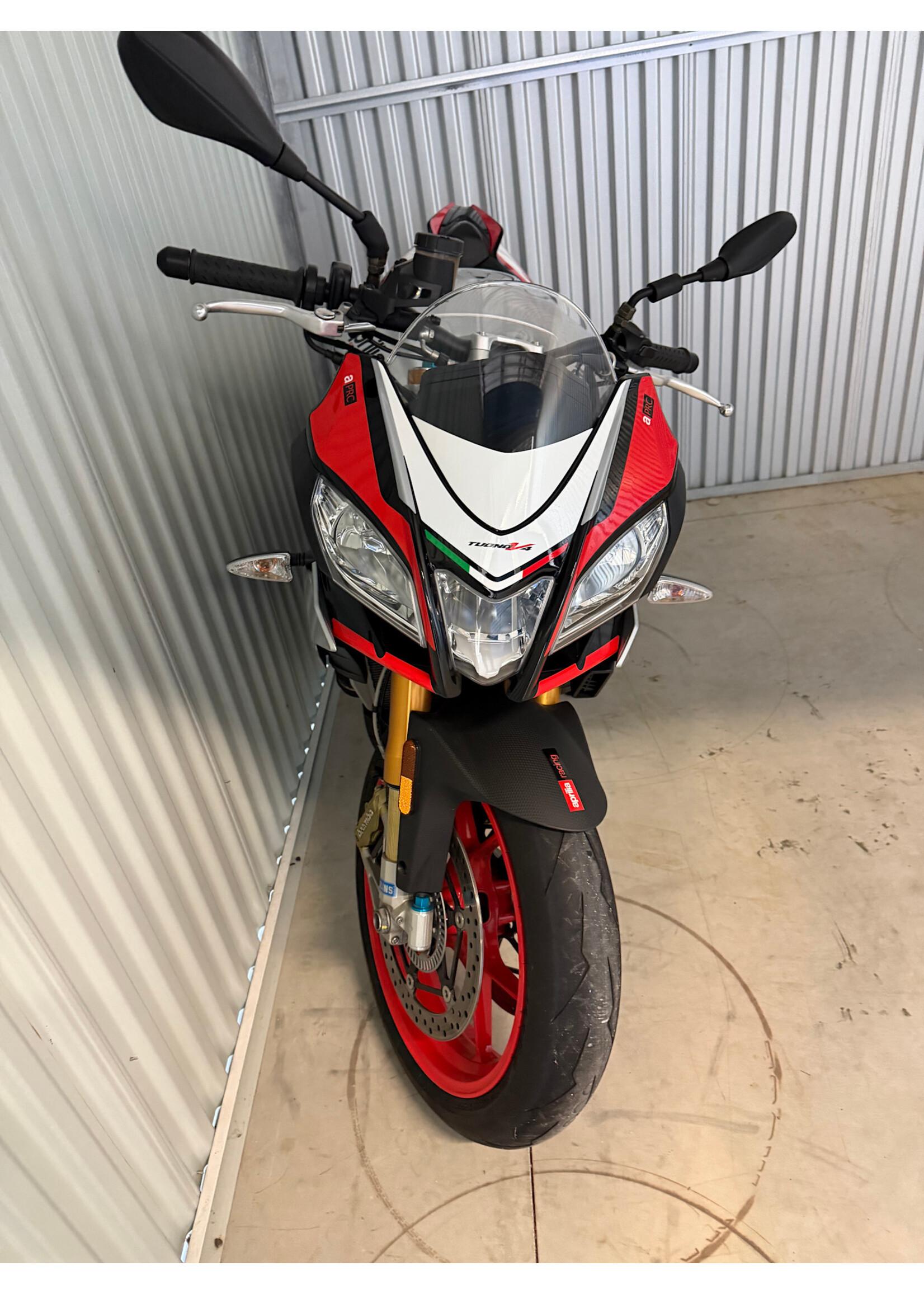 (SOLD) 2016 Aprilia Tuono V4 1100 Factory w/3349km