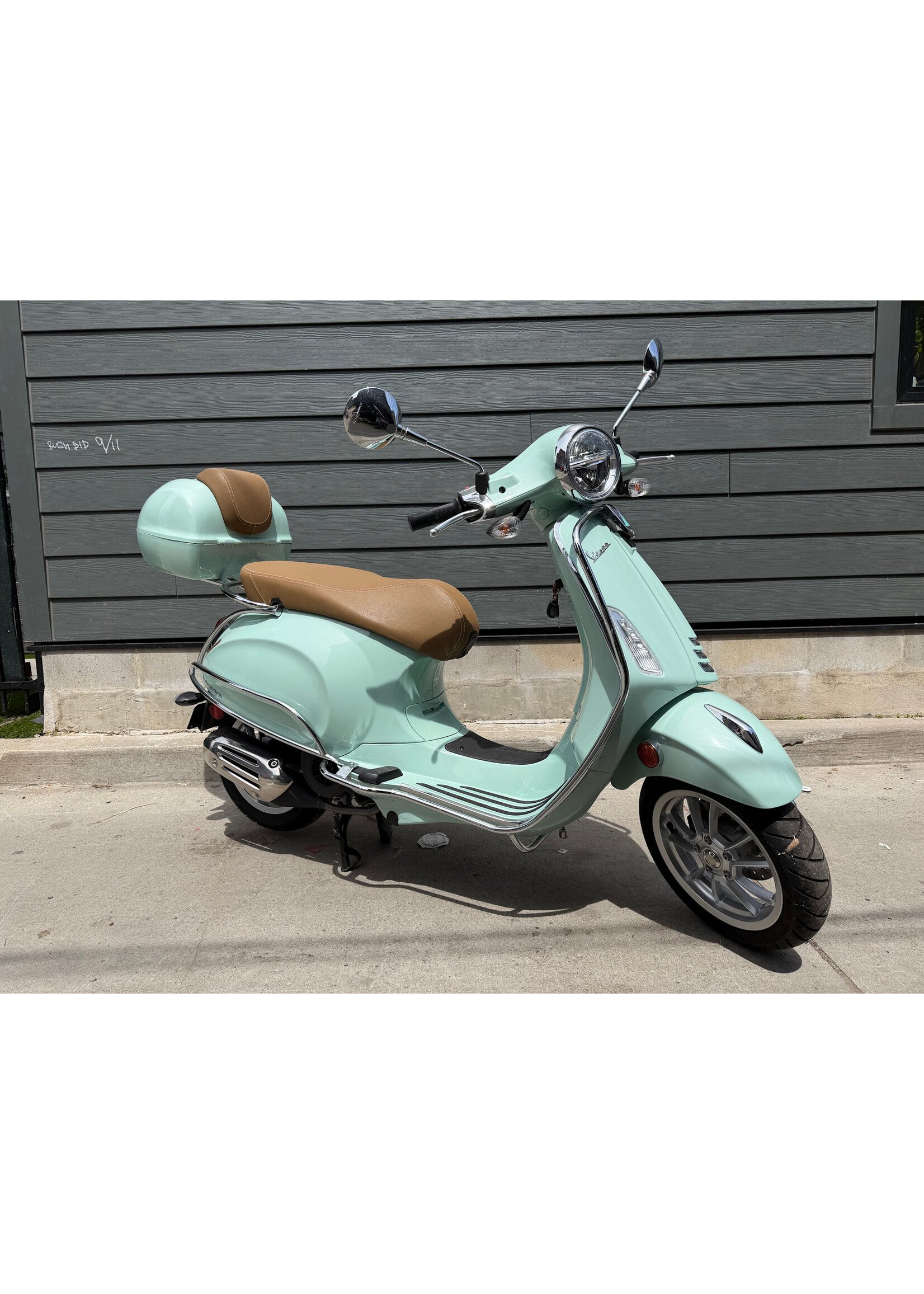 2022 Primavera 150 Verde Amabile w/1027km