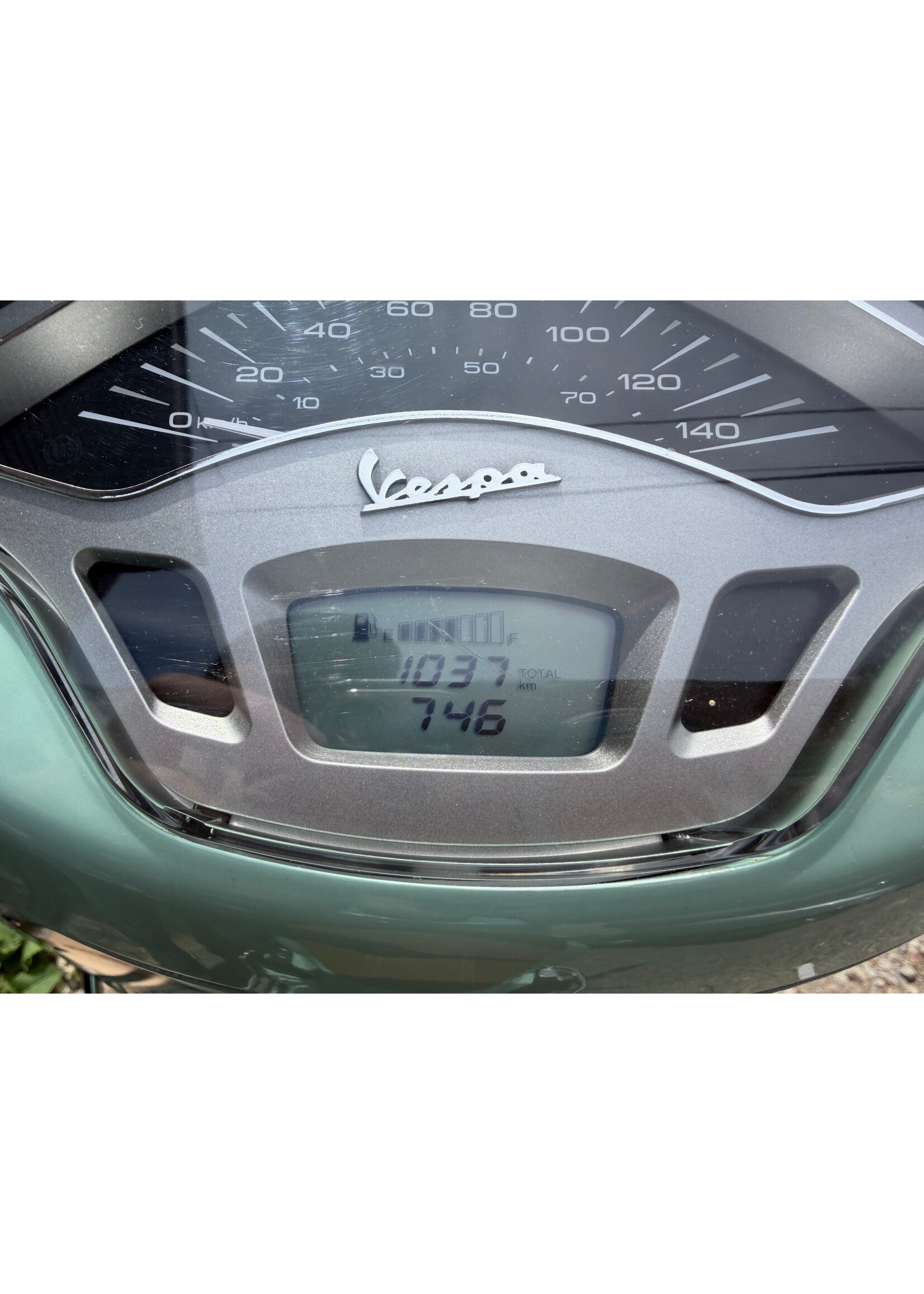 2022 Primavera 150 Verde Amabile w/1027km