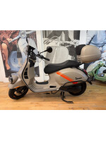 2024 Vespa GTV300 HPE Matte Beige w/580km