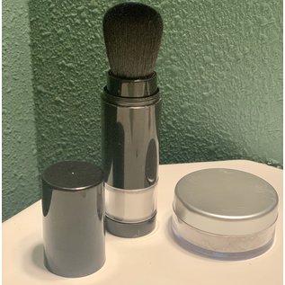 Carol Thompson Cosmetics Clear Mineral Sunscreen Travel Brush Applicator