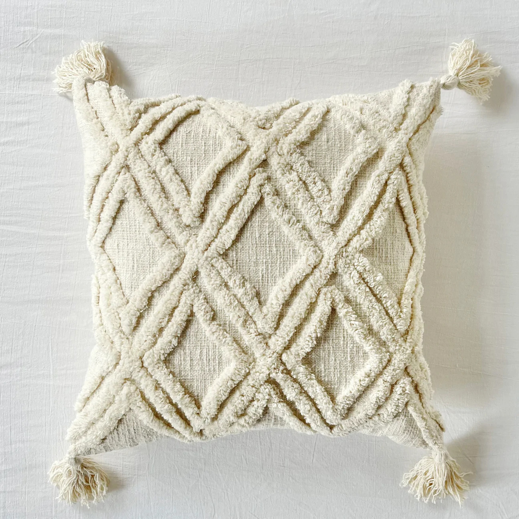 Patina Vie Diamond Tufted Cotton Slub Pillow with Insert, Natural