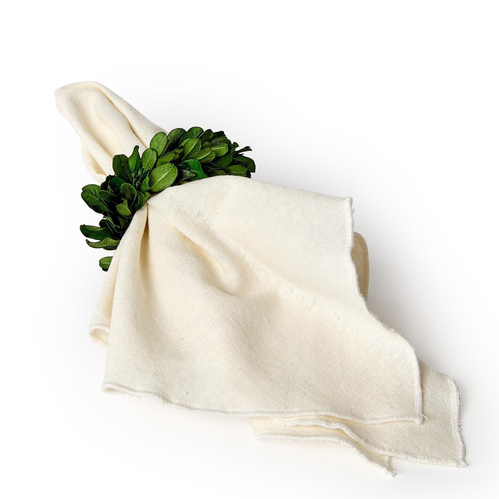 Two's Company Set of 4 Preserved Boxwood Wreath Napkin Rings