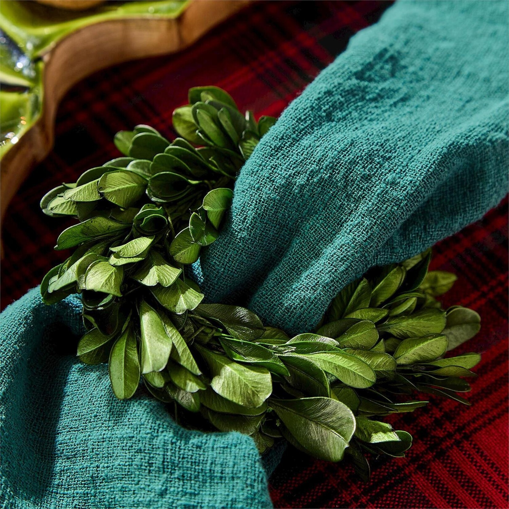 Two's Company Set of 4 Preserved Boxwood Wreath Napkin Rings