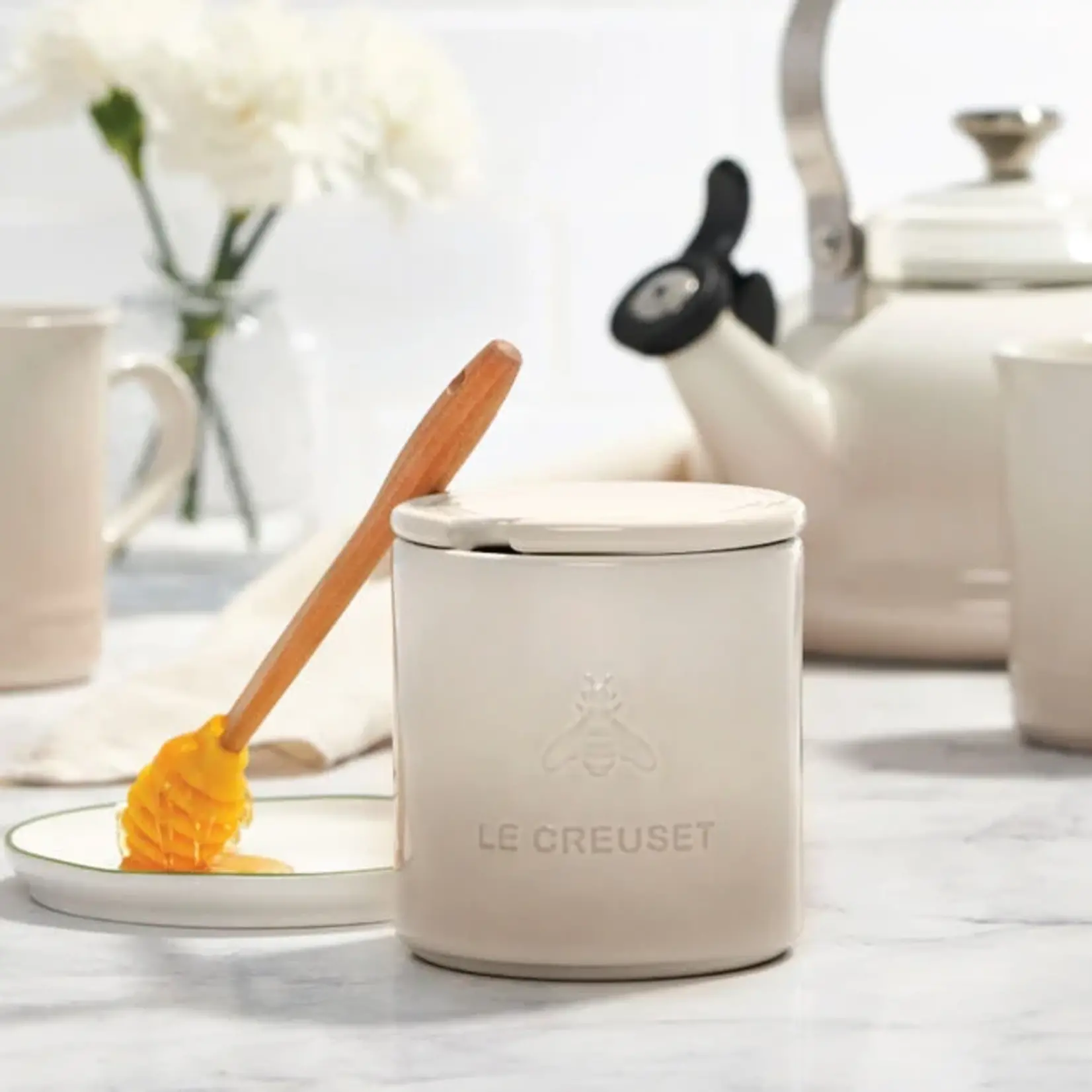 Le Creuset Signature Honey Pot with Dipper 14oz White