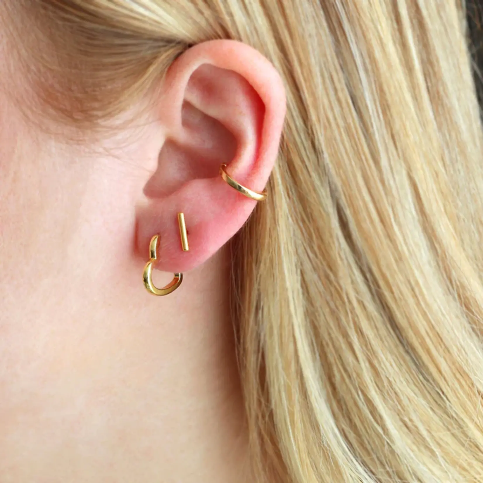 Kris Nations Bar Titanium Flat Back Stud Earring