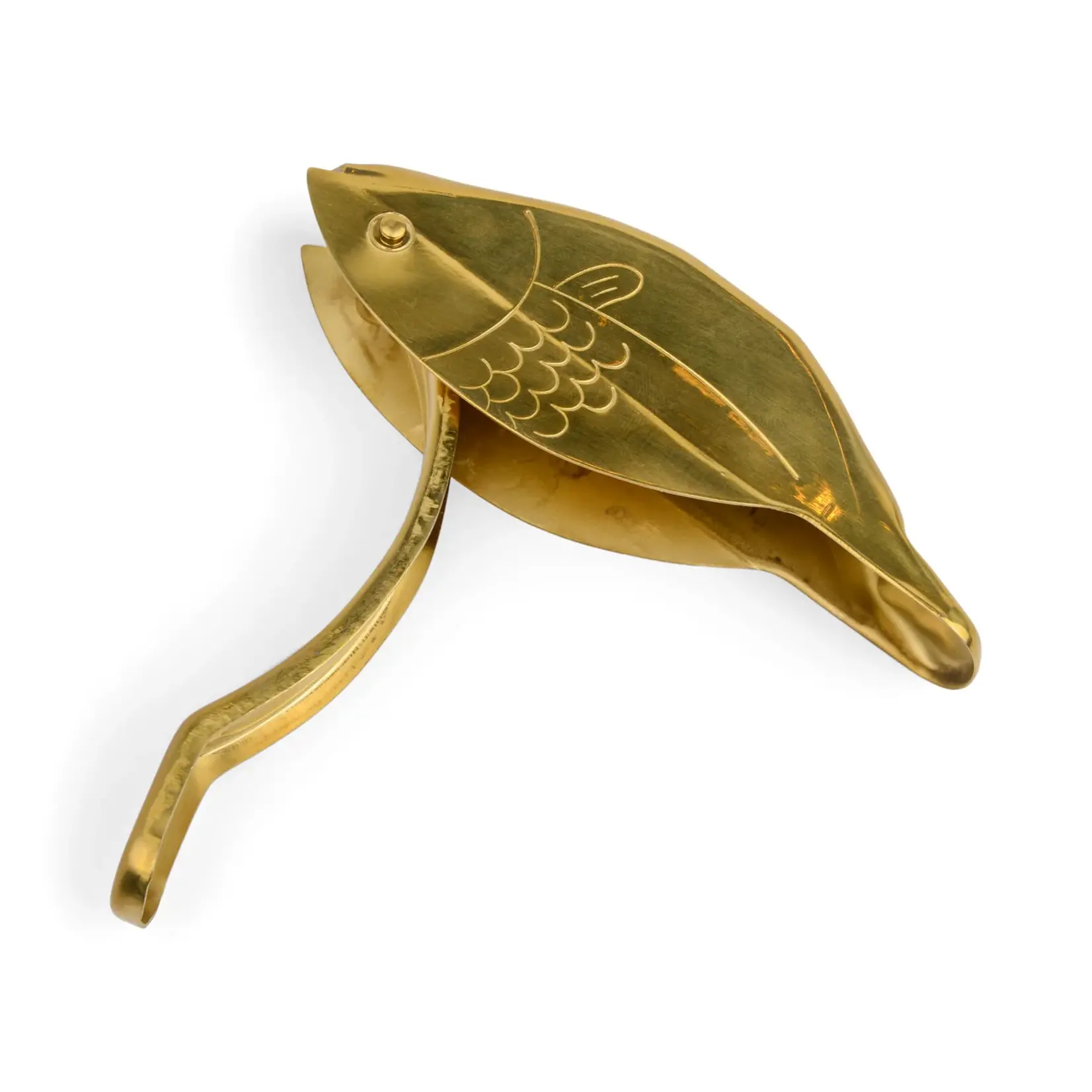 Here's How The Stevie Fish Citrus Juicer