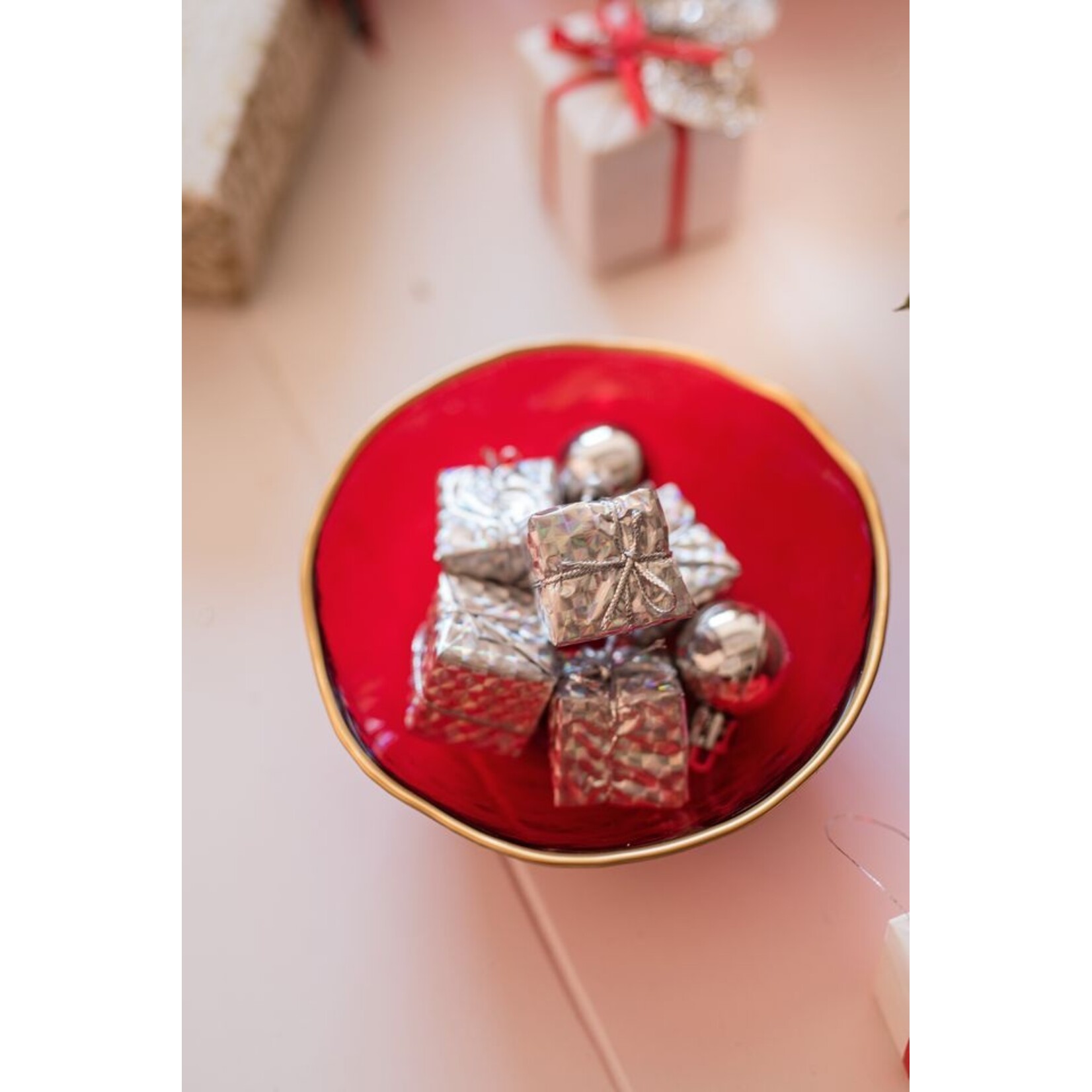 Vietri Holiday Glass Berry Bowl