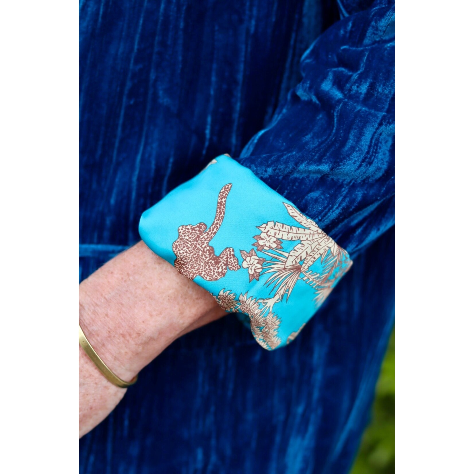 Two's Company Kim Crushed Velvet Jacket Blue with Mani Print Lining