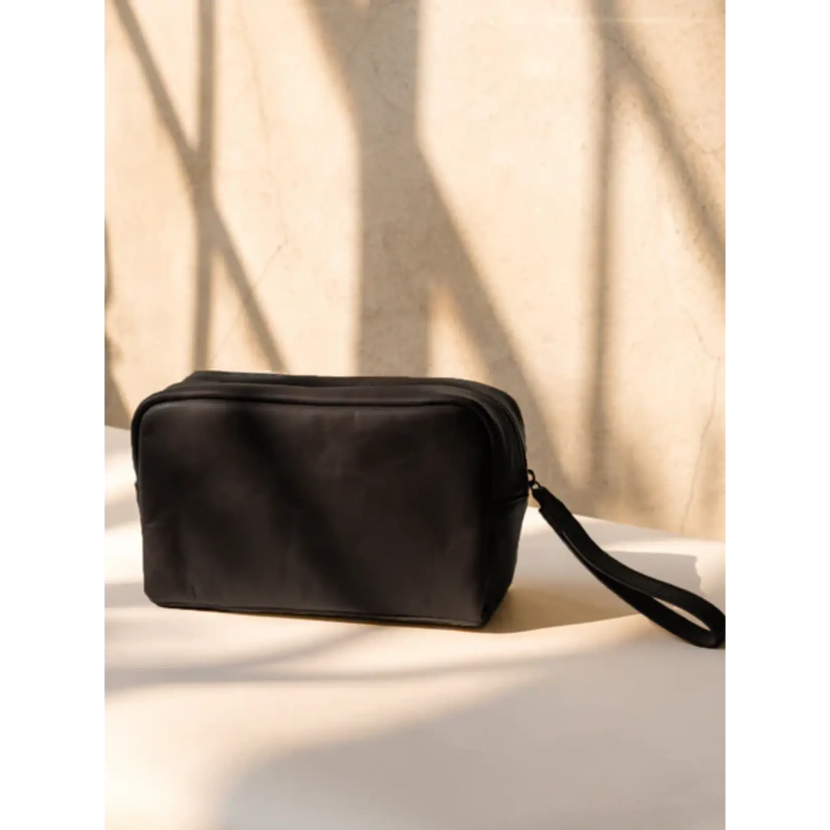 Able Avery Dopp Kit Black