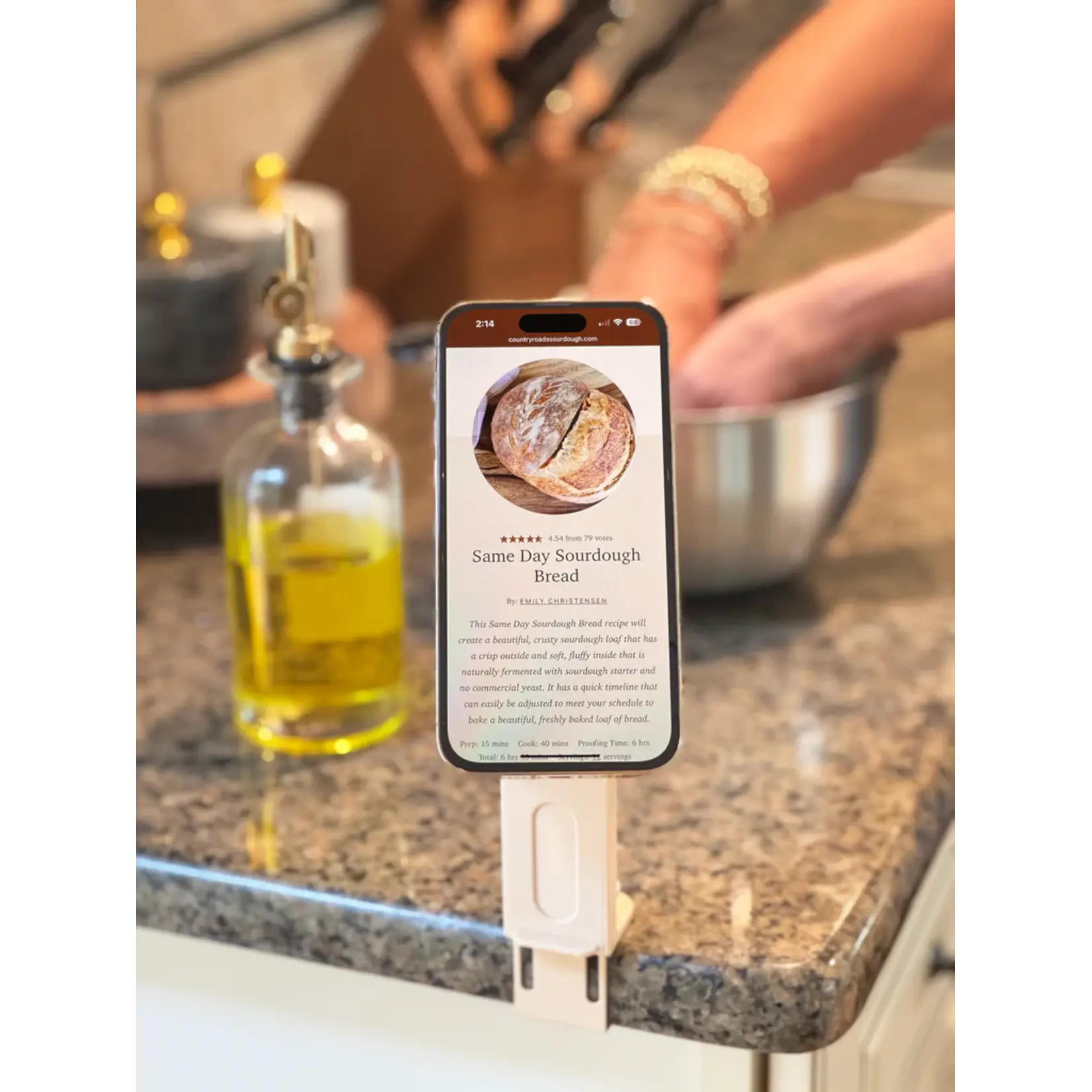 Tech Candy Hold It Right There : Natural/Gray