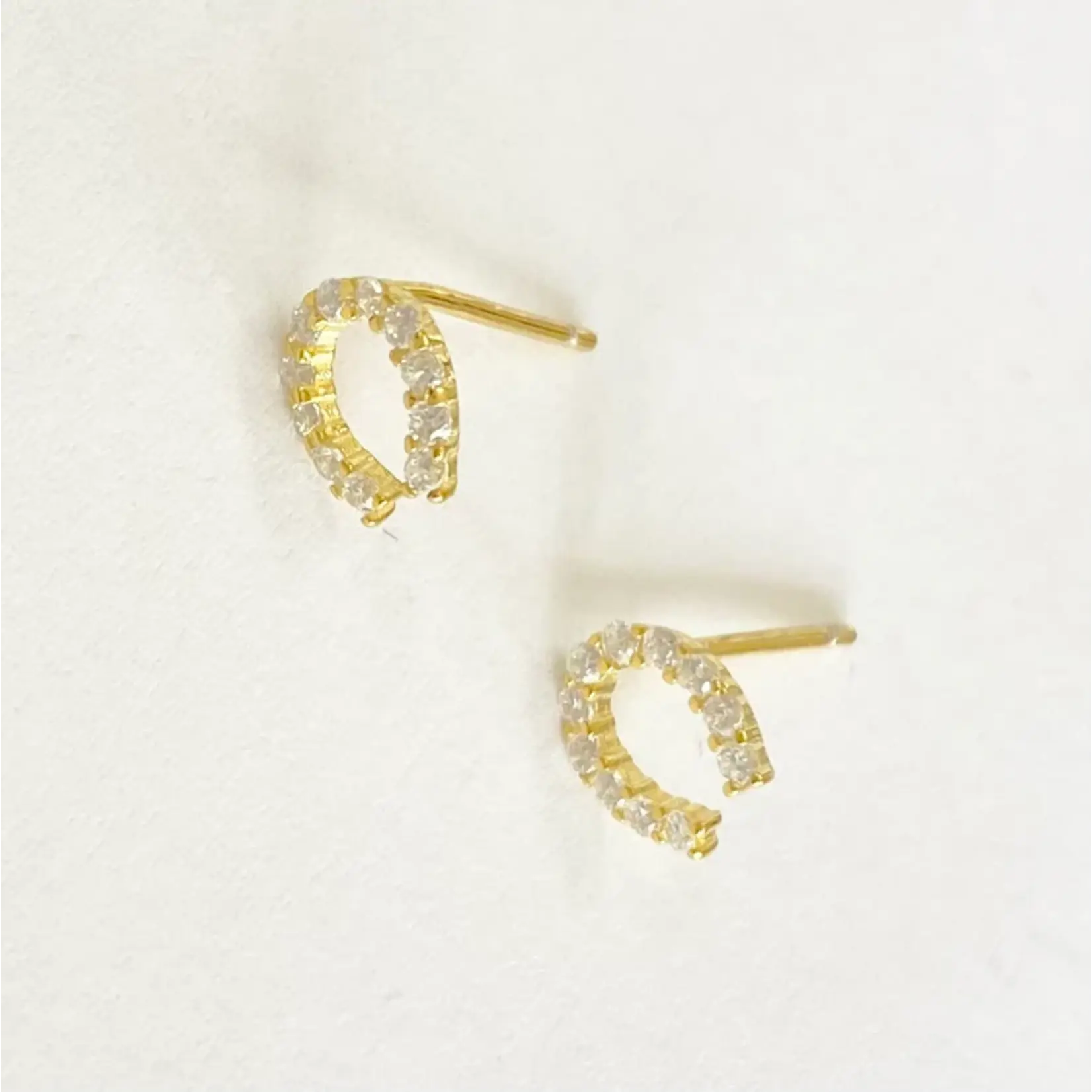 Coastal Grit Lucky U Earrings Gold
