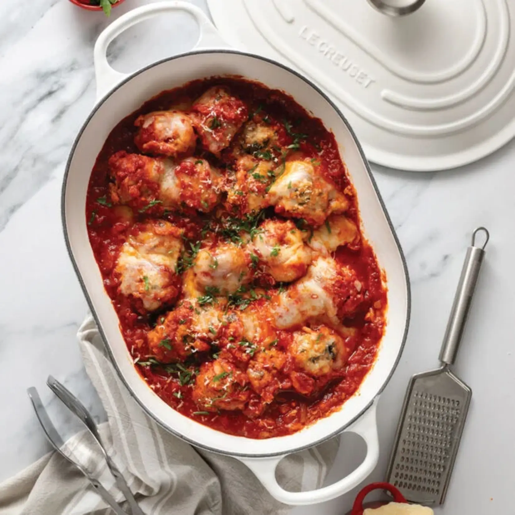 Le Creuset Signature Oval Casserole 3.75qt White