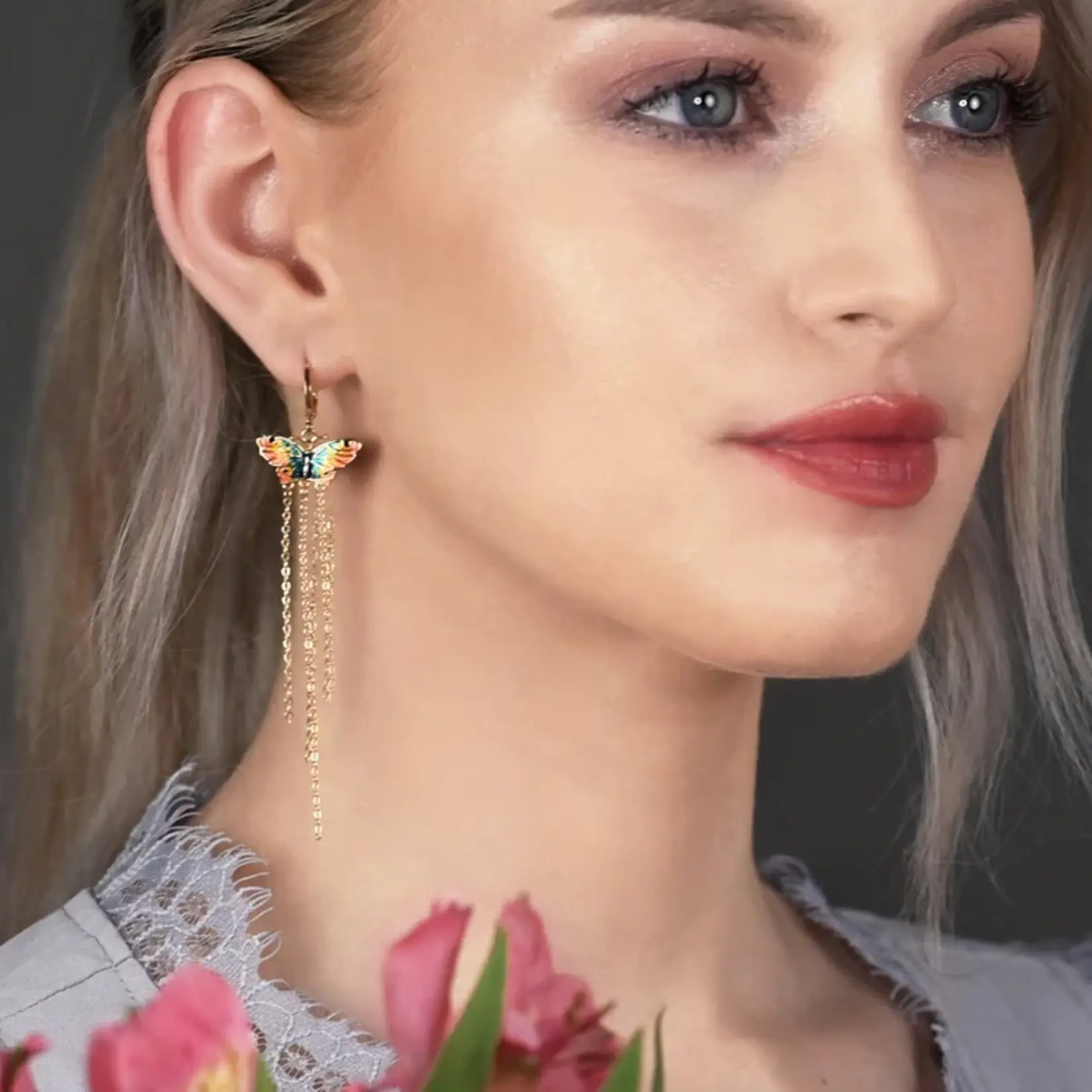 KBD Studio Butterfly Dreams w/Delicate Chain Huggie Earrings