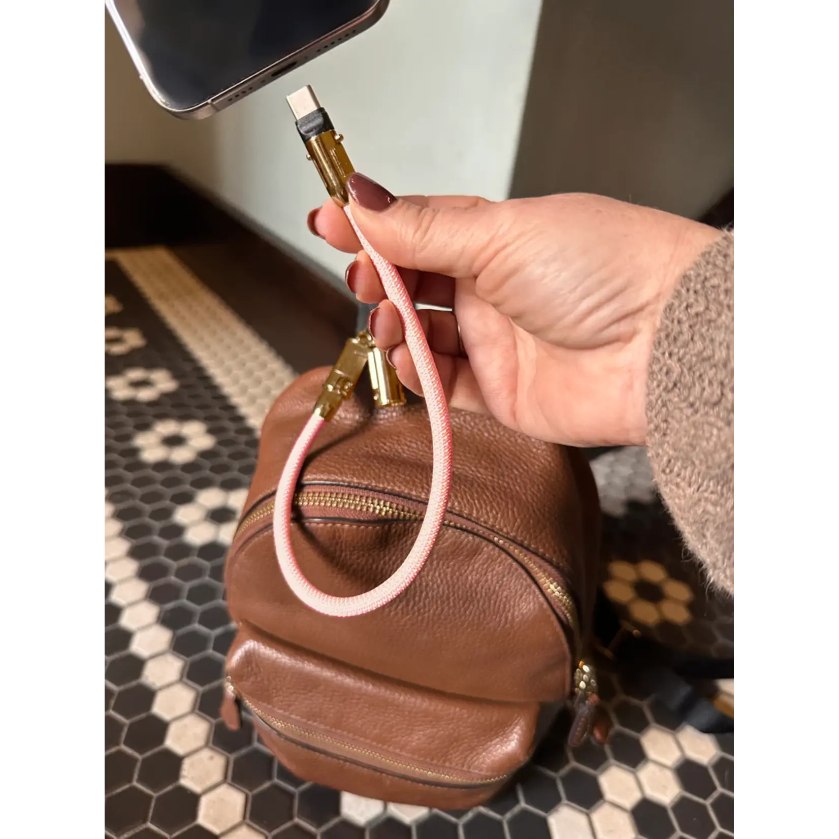 Tech Candy The Run Around USB-C Cable: Rose Gold