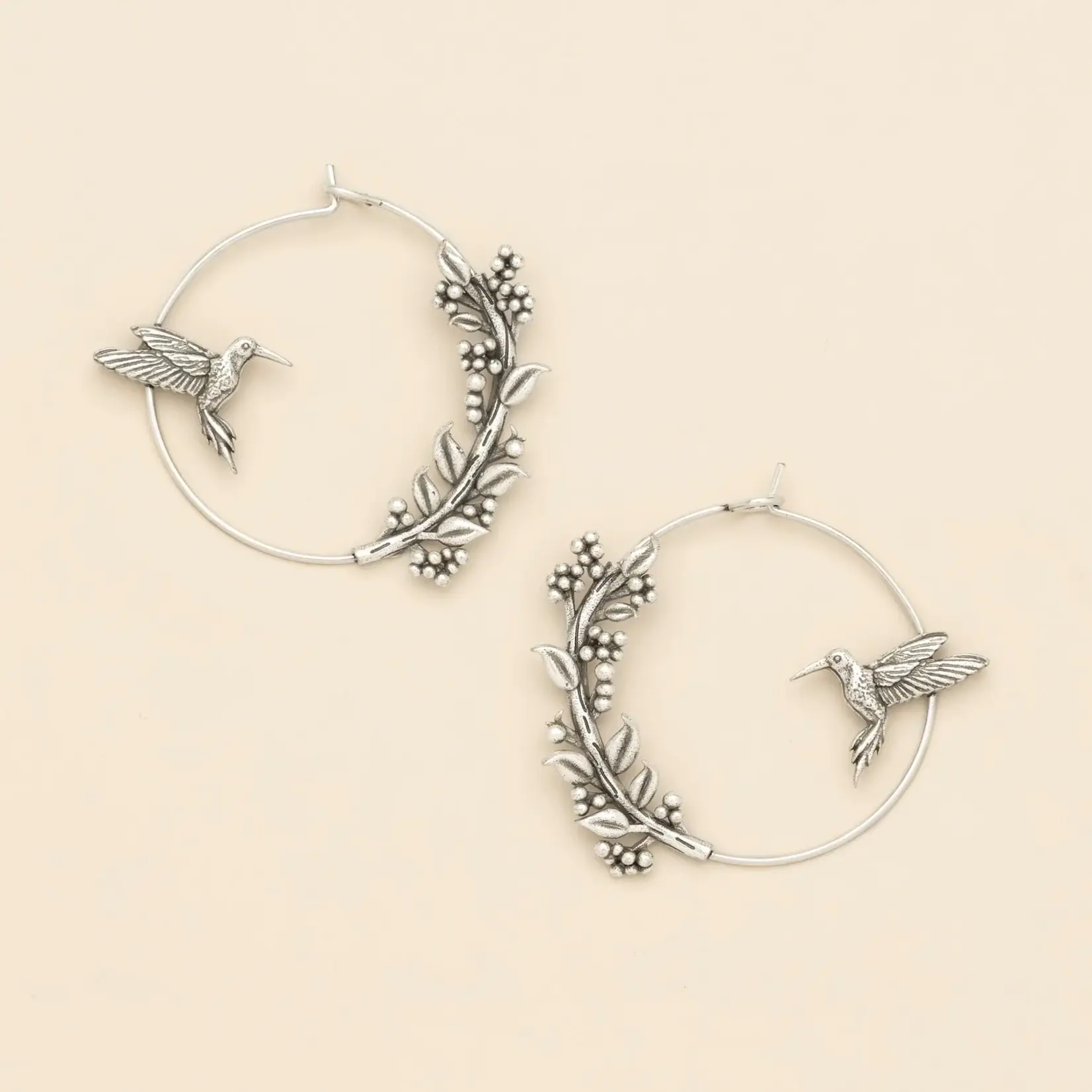 Scout Jewerly Refined Icon Earring Hummingbird Hoop/Silver