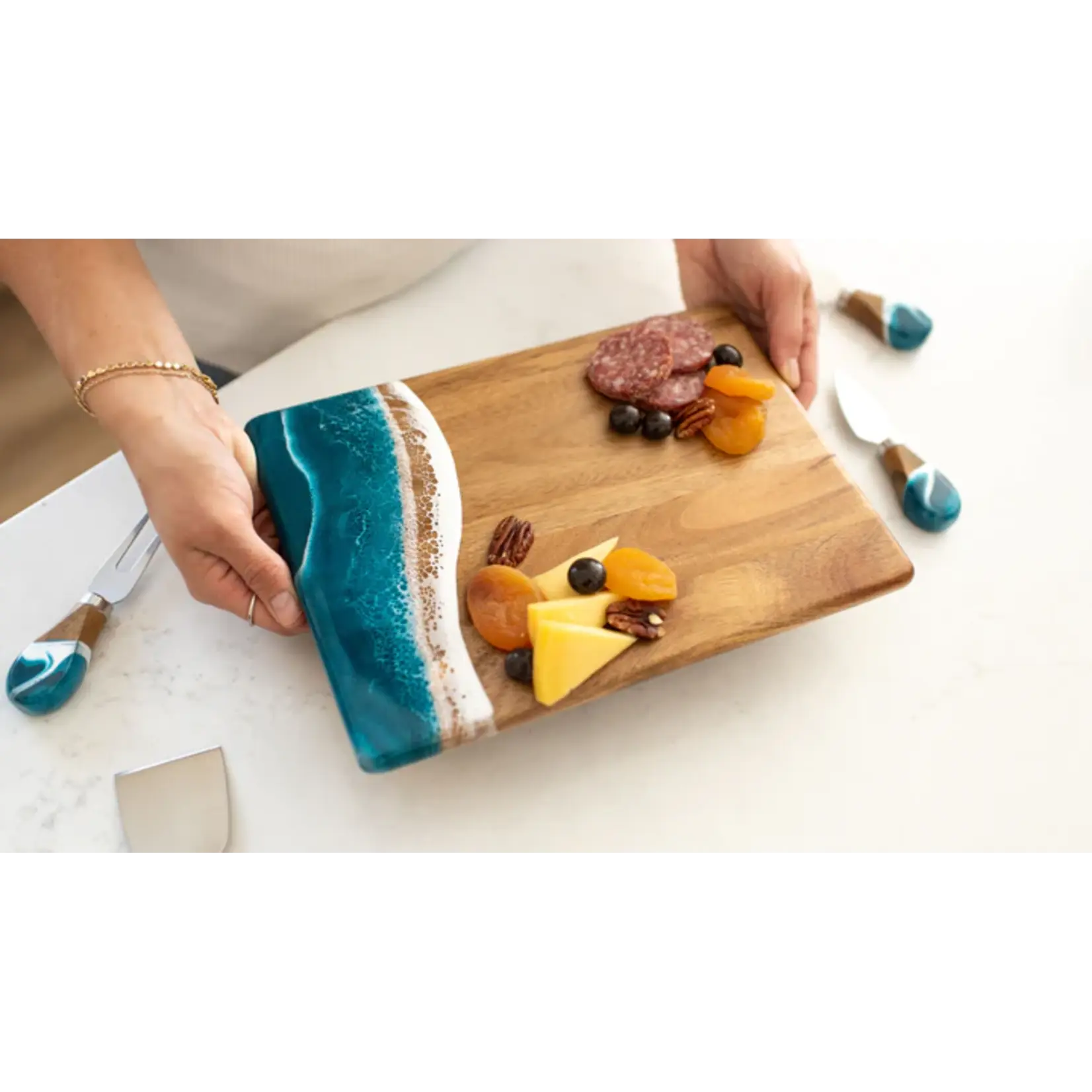 Lynn & Liana Designs Acacia Date Night Board Ocean Vibes