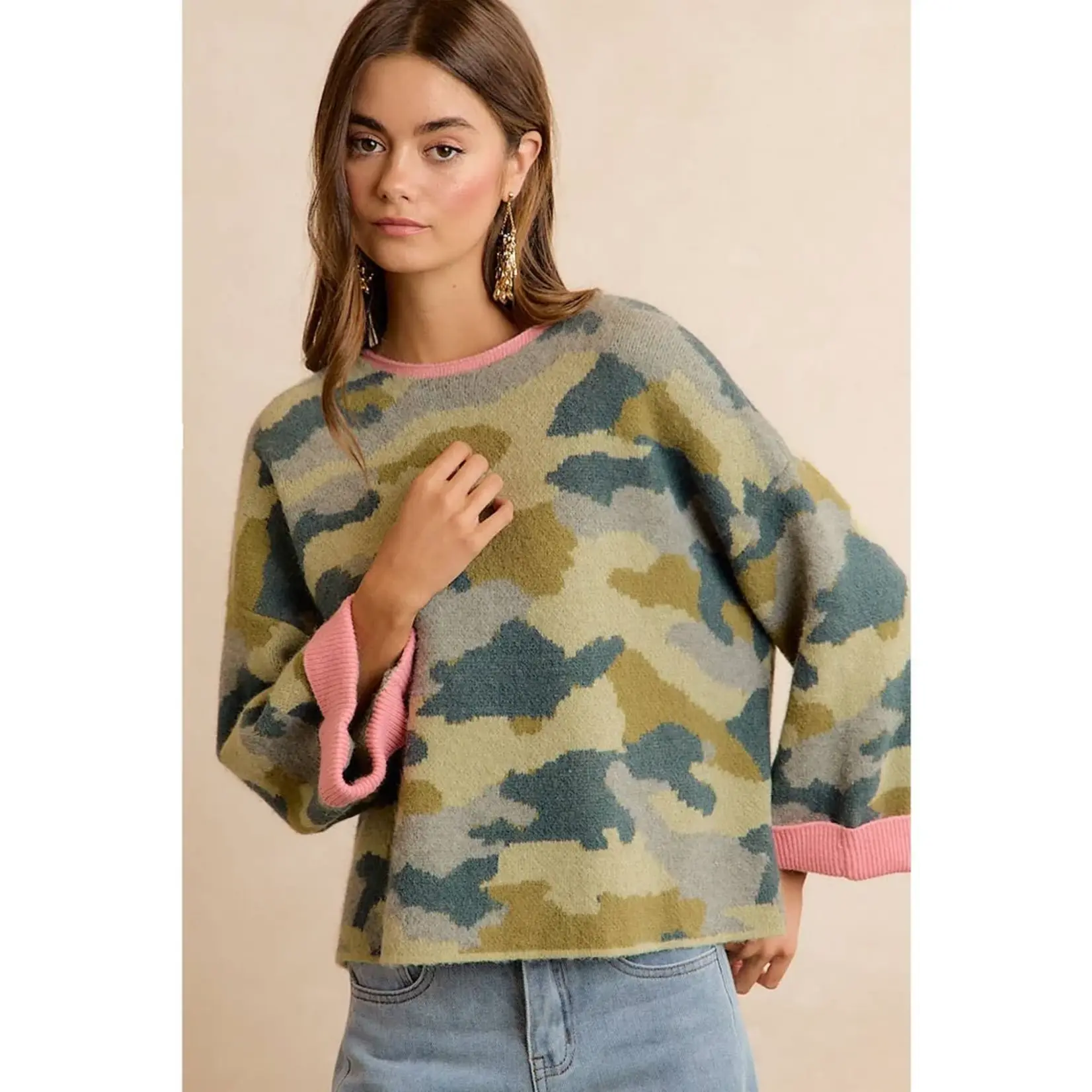 Bibi Soft Camo Contrast Neck and Roll Up Sweater Camo/Pink