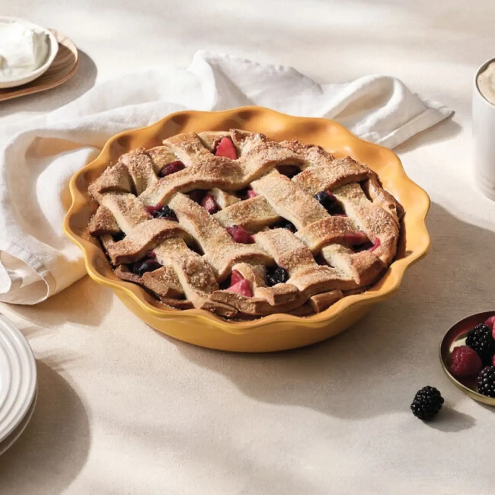 Le Creuset Heritage Fluted Pie Dish 9 in Nectar