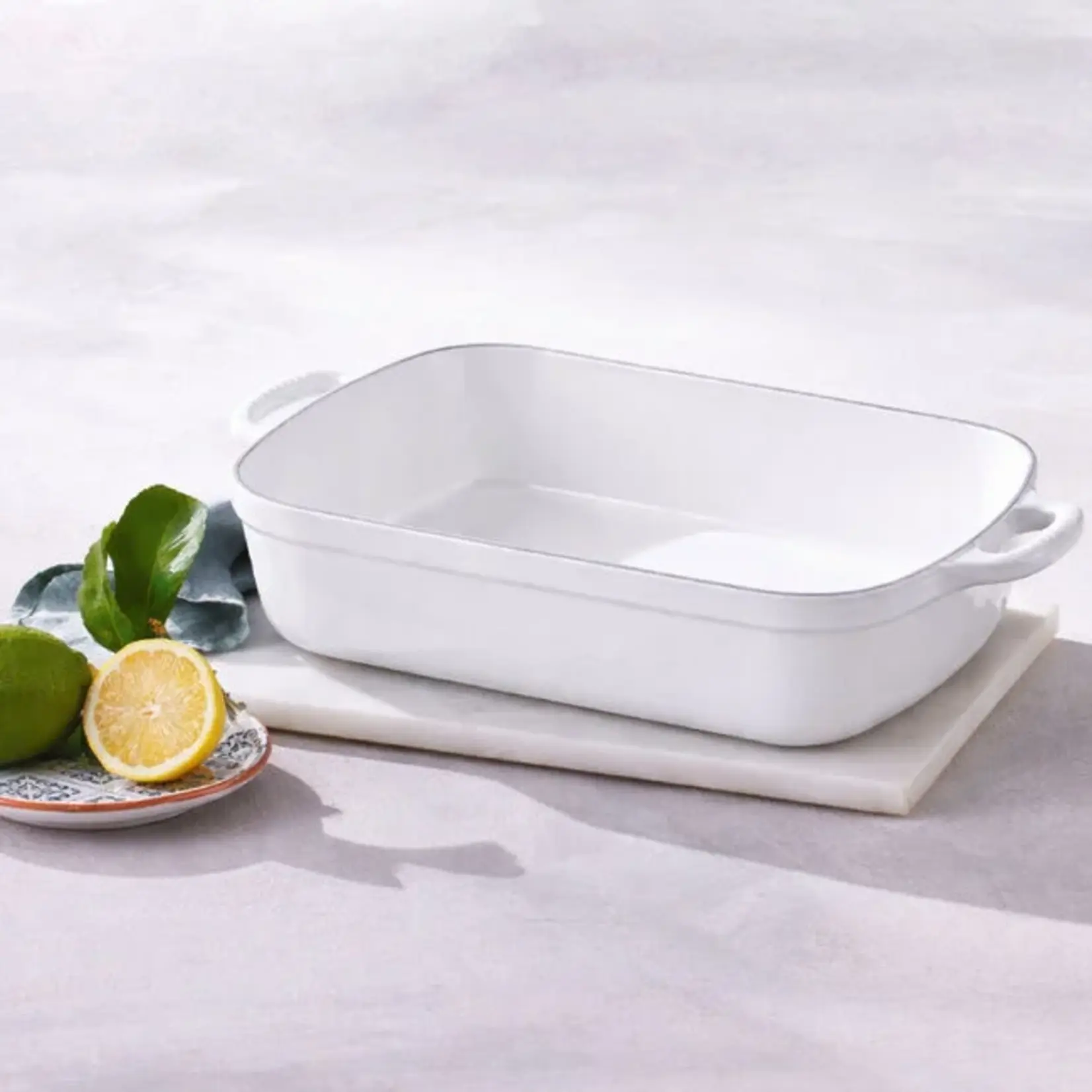 Le Creuset Signature Rectangular Roaster, White, 5.25 Qt