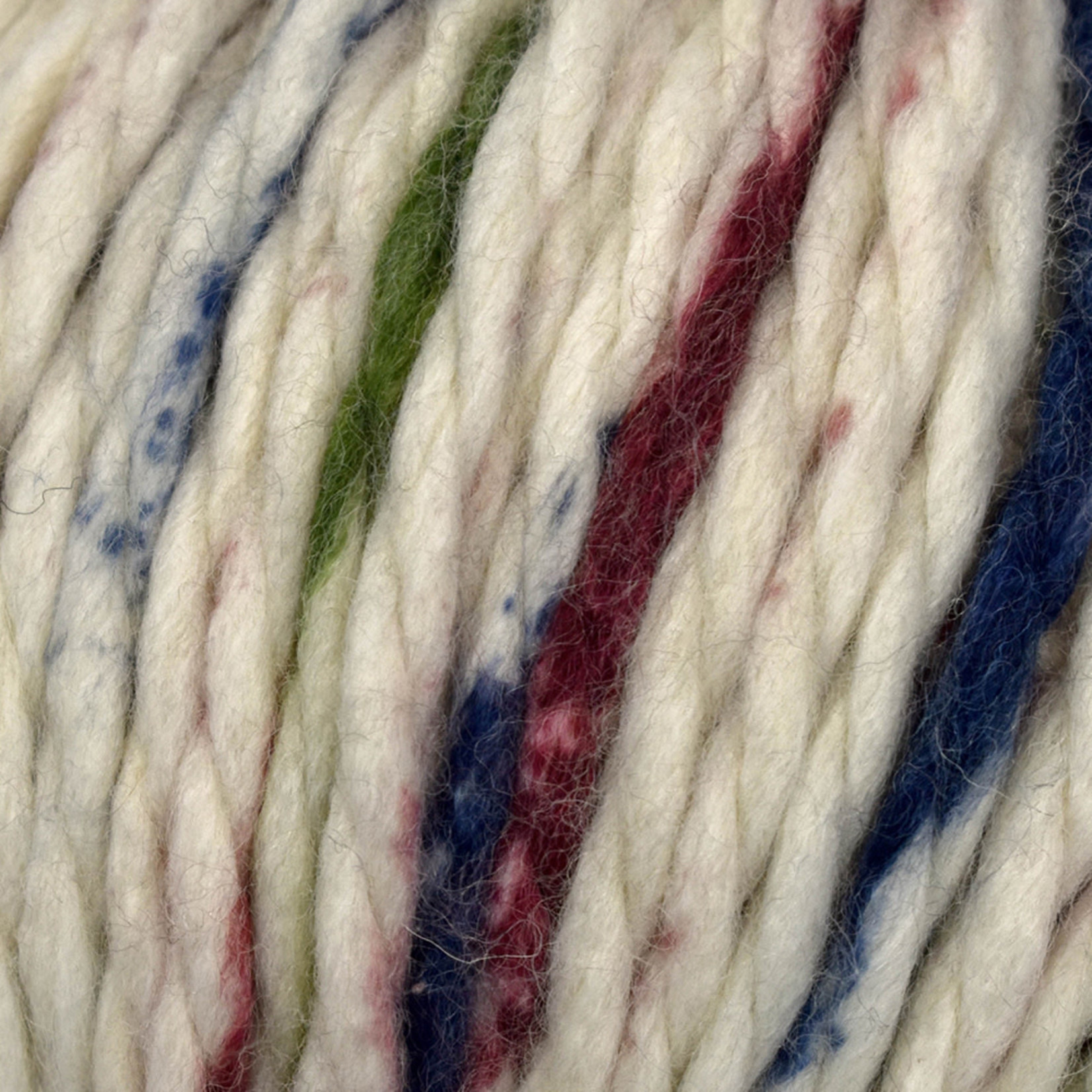 Universal Yarn Be Wool