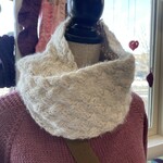 Yarn Twisters Cabled Cowl