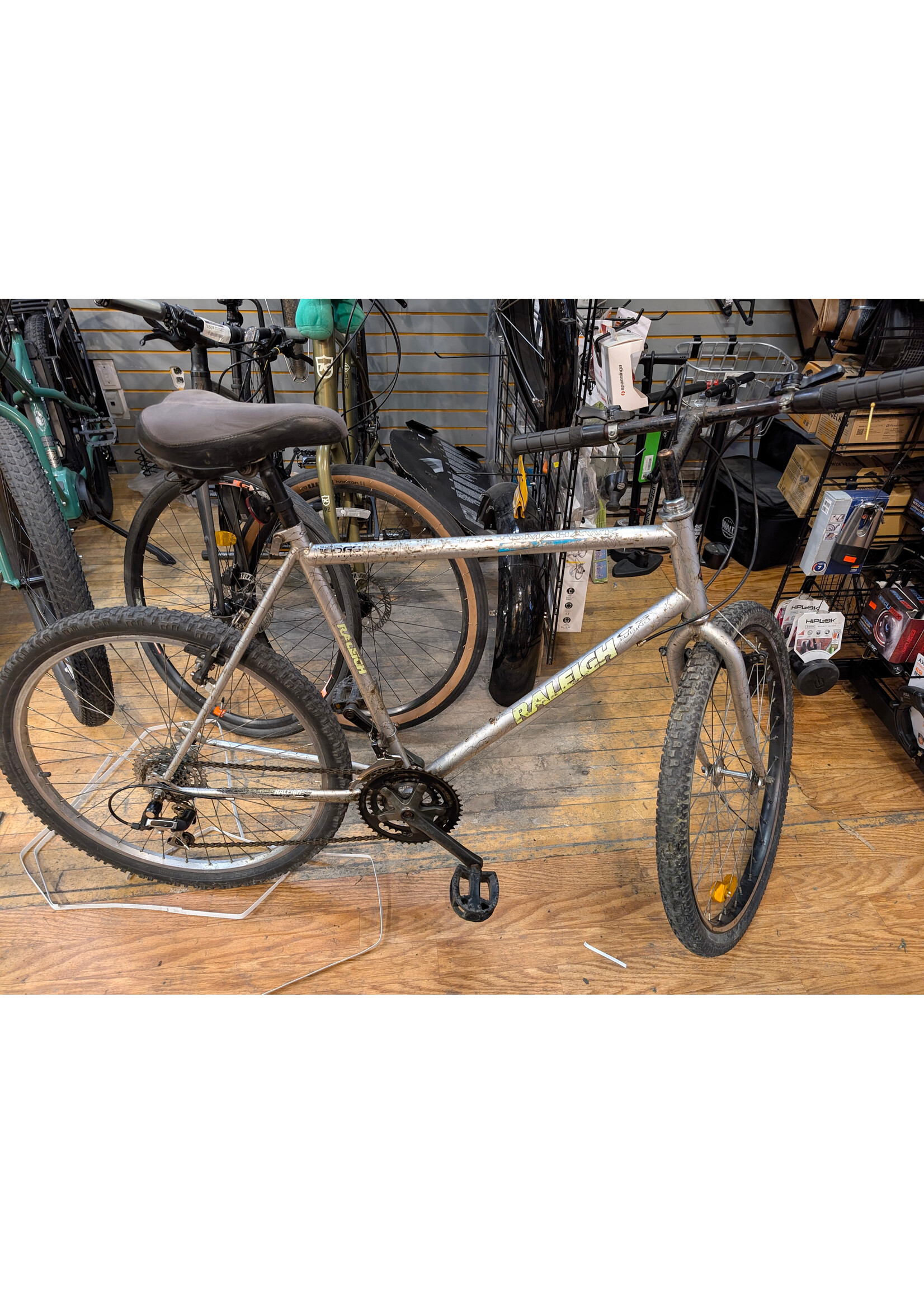 Vélo usagé Raleigh Tomahawk, Grand