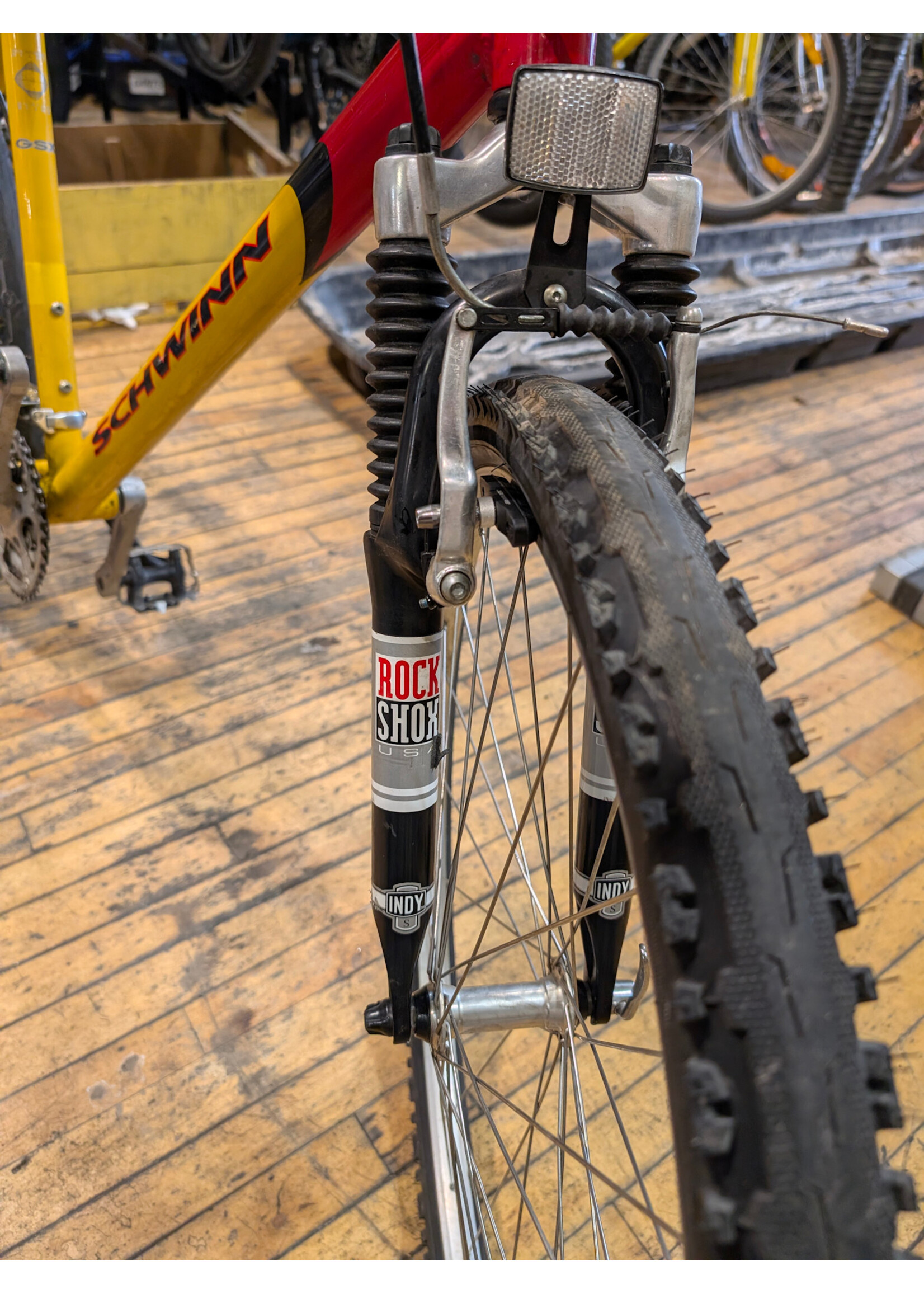 Gros Vélo Vélo usagé Schwinn Mesa GSX, Moyen