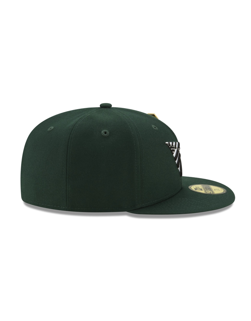 PAPER PLANES BY ROC NATION FIELD CROWN FITTED