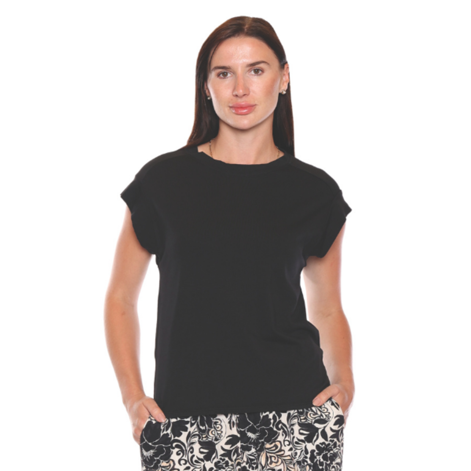 Sorella Sorella - Sleeveless Crew Neck Top