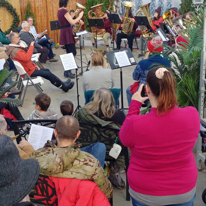 Festive greenhouse concert