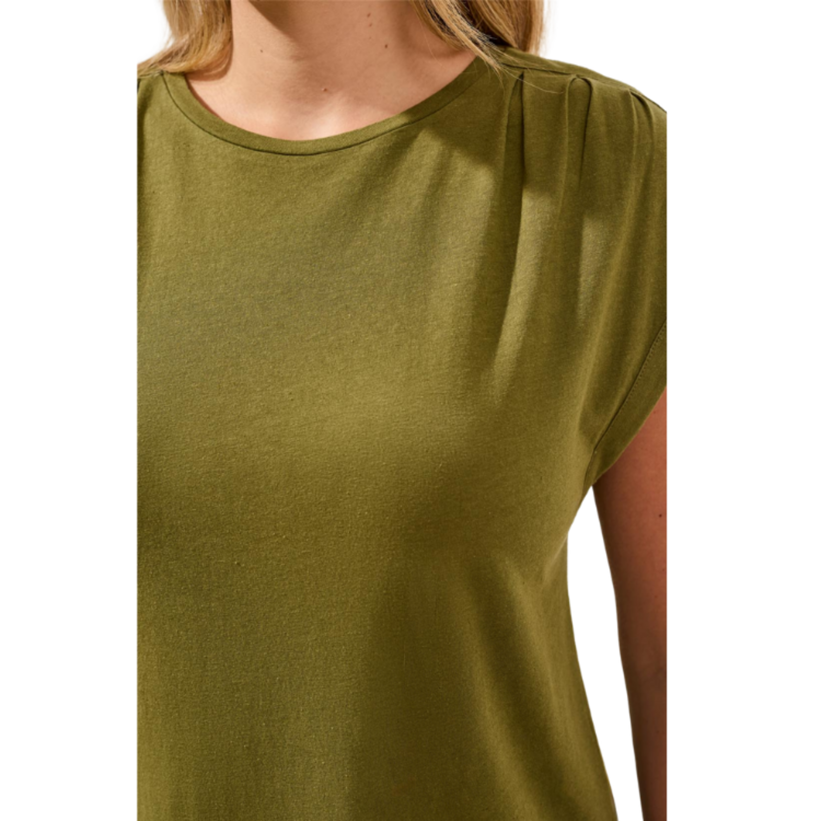 Tribal Tribal - Boat Neck Cap Sleeve Top w/ Pleats