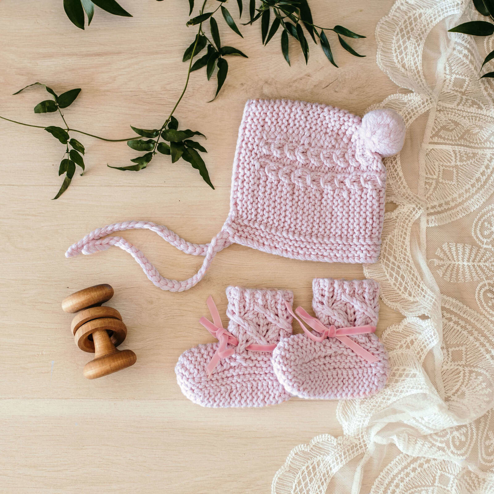 Snuggle Hunny Bonnet & Booties Set