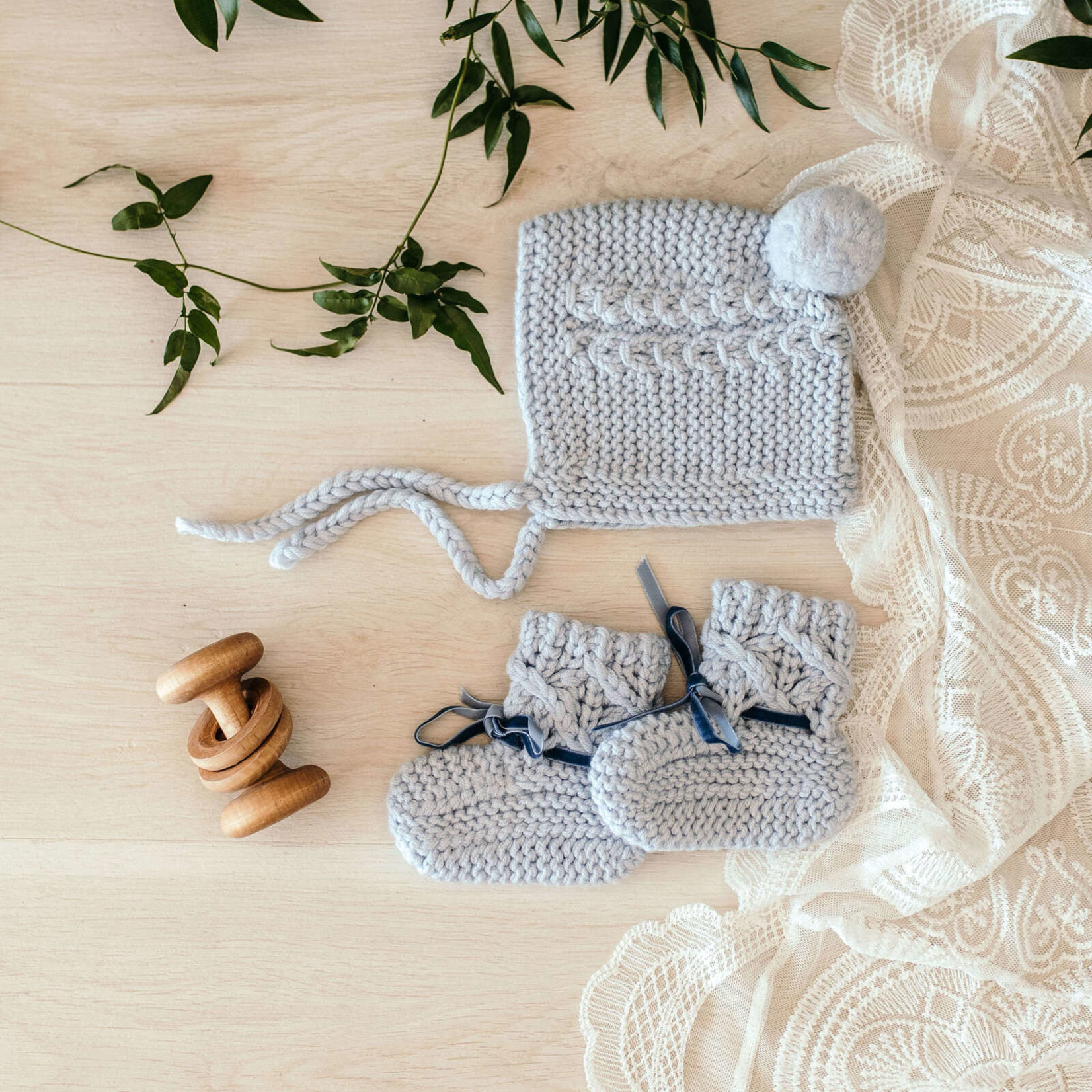 Snuggle Hunny Bonnet & Booties Set