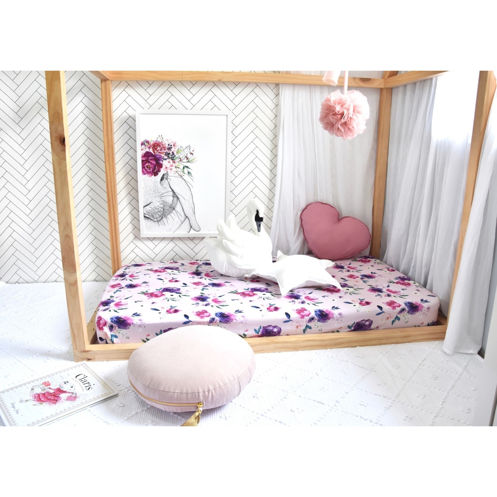 Snuggle Hunny Floral Kiss Fitted Jersey Cot Sheet